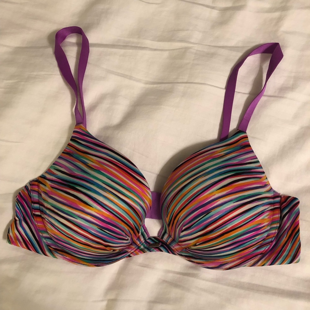Victoria’s Secret PLUNGE BRA 36C